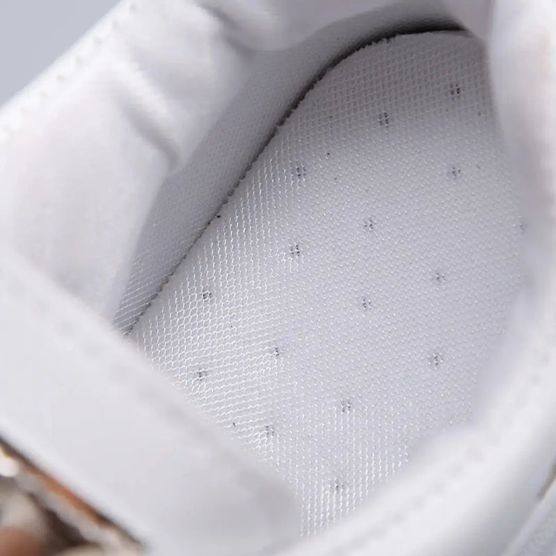 Tênis Branco Casual Feminino Ortopédico - Maisa - Compre hoje com 43% de desconto